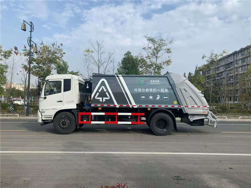 东风天锦14方压缩式垃圾车图片3