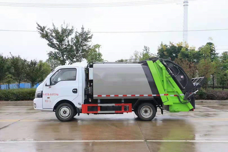 东风途逸3方压缩式垃圾车3