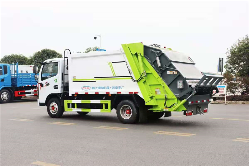 东风多利卡6方压缩式垃圾车图片6