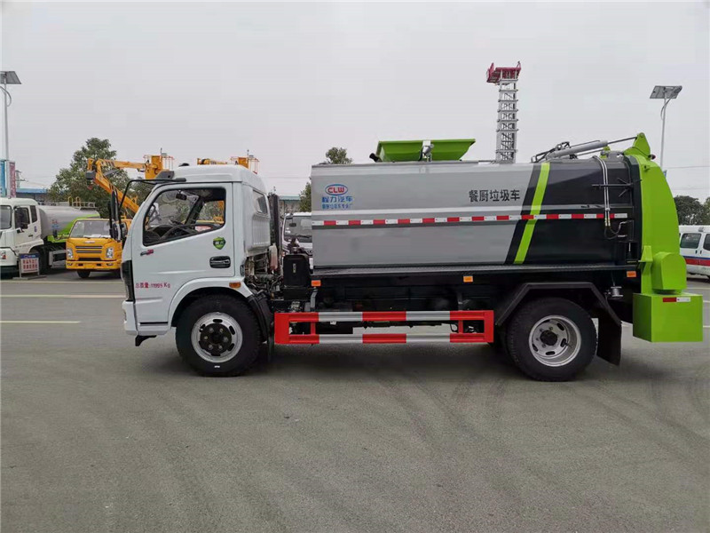 东风福瑞卡8方餐厨垃圾车5