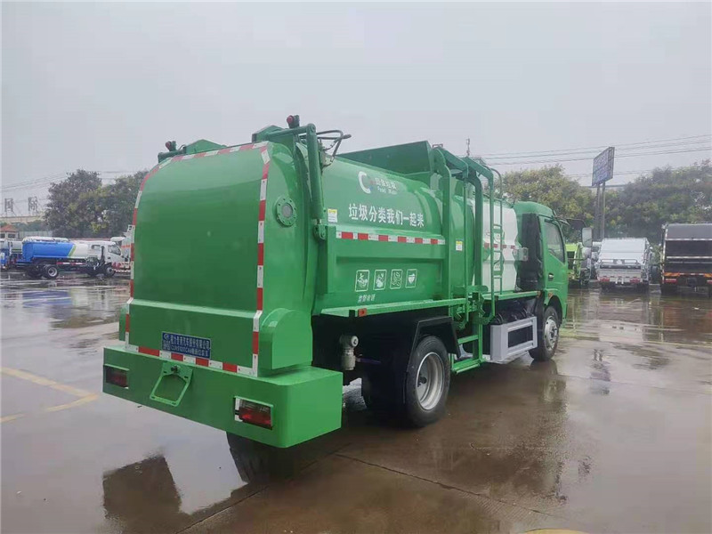 东风多利卡8方餐厨垃圾车6