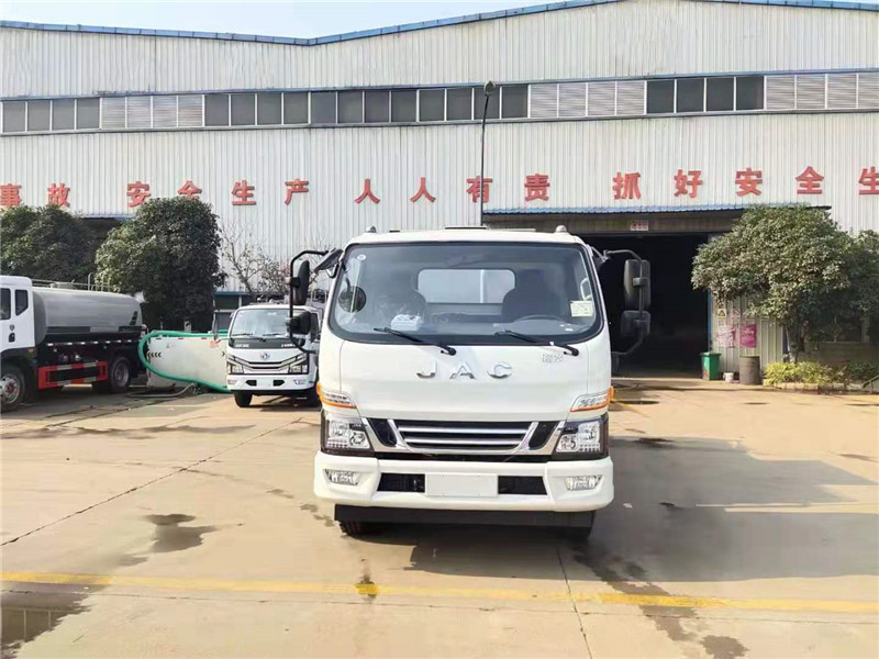 江淮骏铃6方餐厨垃圾车2