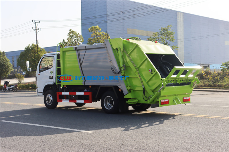 东风福瑞卡6方压缩式垃圾车5