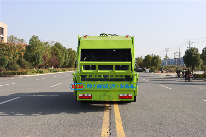 东风福瑞卡6方压缩式垃圾车9