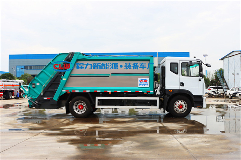 东风多利卡12方压缩式垃圾车3
