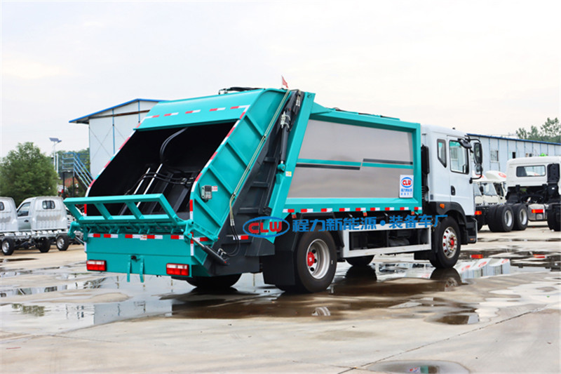 东风多利卡12方压缩式垃圾车7