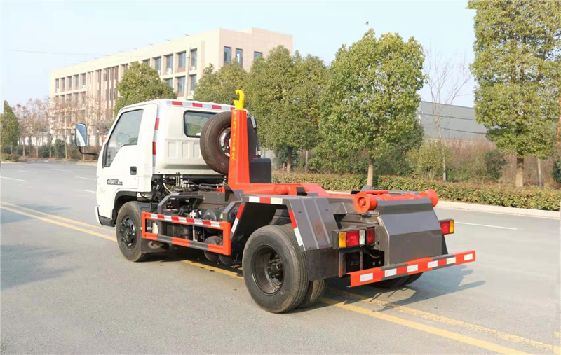 福田时代勾臂式垃圾车6