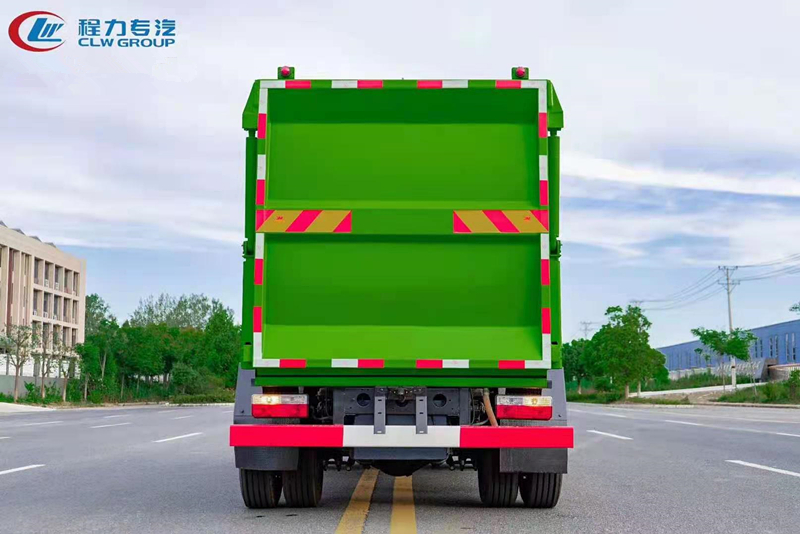 东风凯普特10方自装卸式垃圾车8