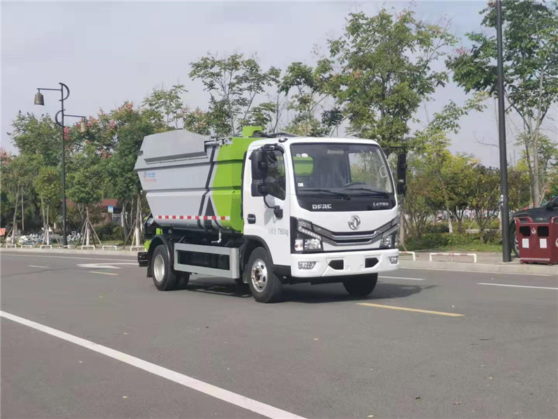 东风多利卡自装卸式垃圾车1