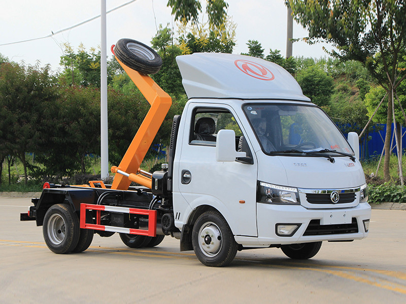 东风途逸勾臂式垃圾车2 (1)