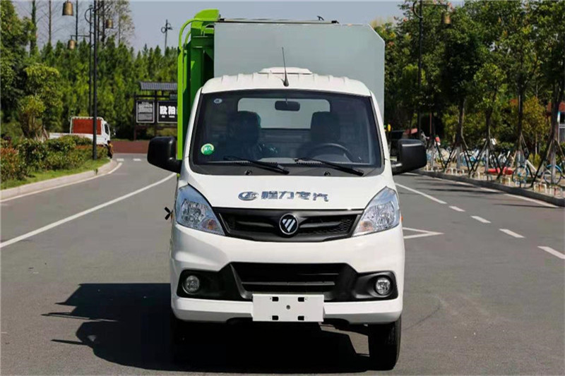 福田自装卸式垃圾车1