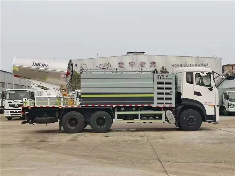 东风天龙抑尘车4