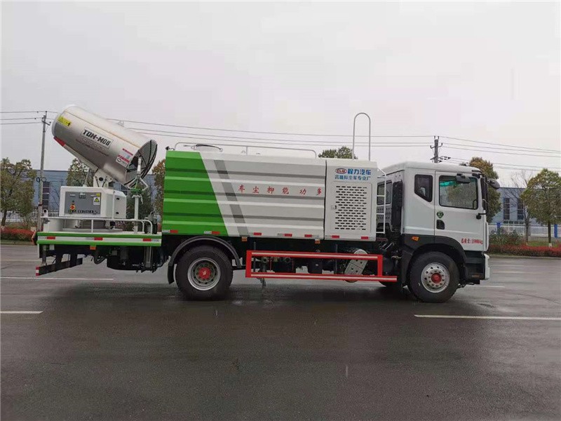 东风多利卡D9抑尘车4