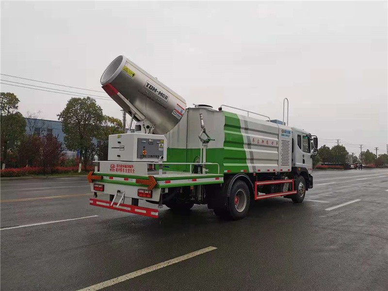 东风多利卡D9抑尘车7