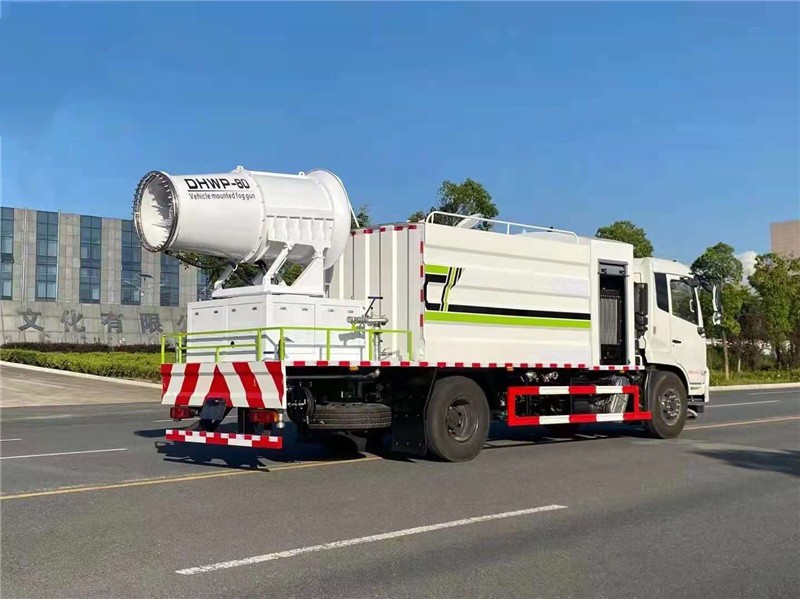 东风天锦抑尘车5