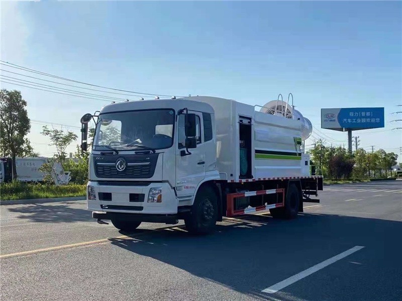 东风天锦抑尘车2