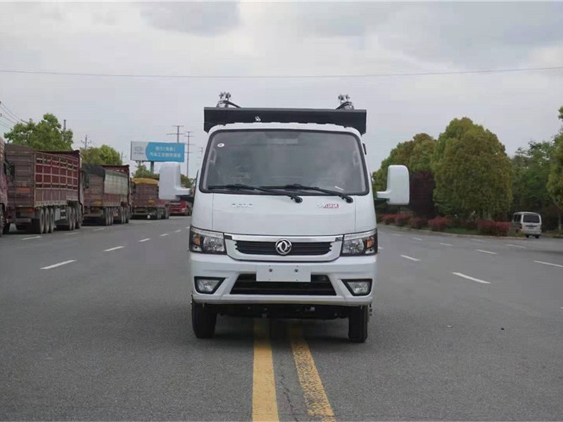 东风途逸自装卸式垃圾车1