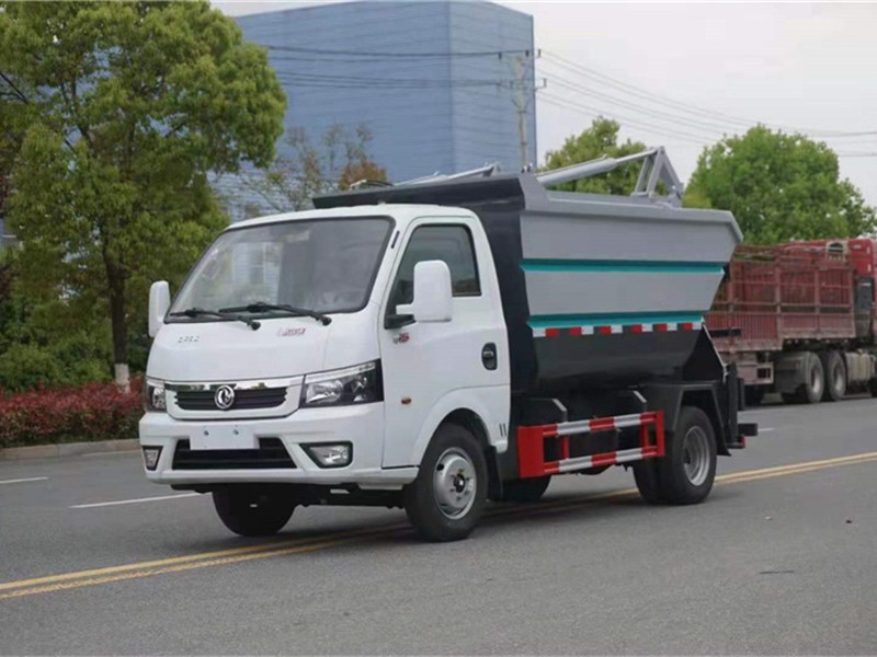 东风途逸自装卸式垃圾车2