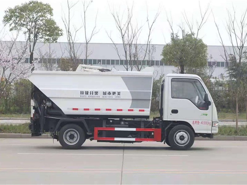 江淮康铃自装卸式垃圾车4