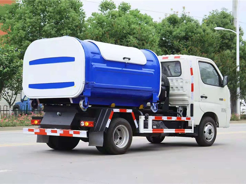 福田祥菱勾臂式垃圾车6