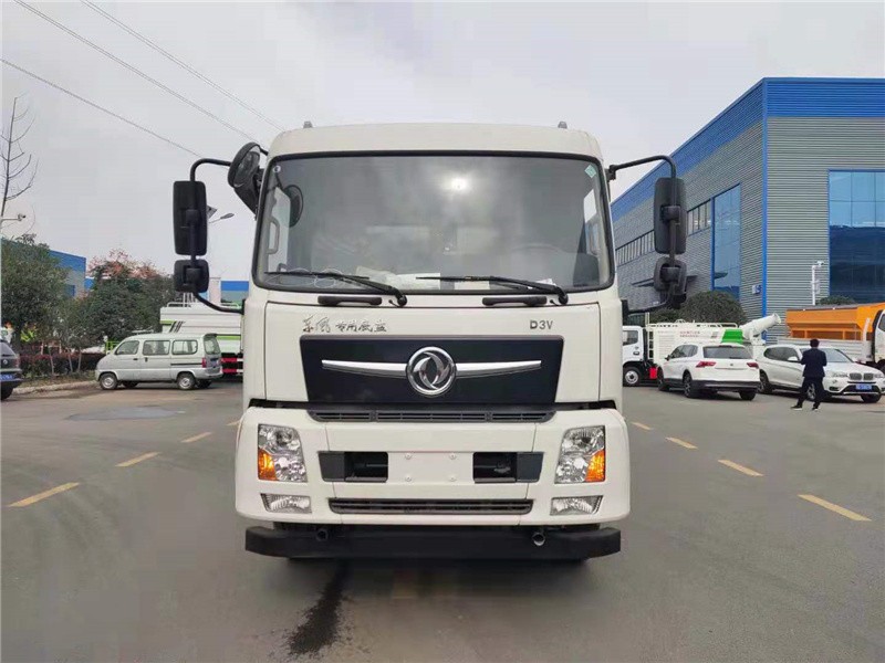 东风专底D3V抑尘车1