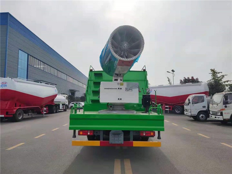 东风专底D3V抑尘车9