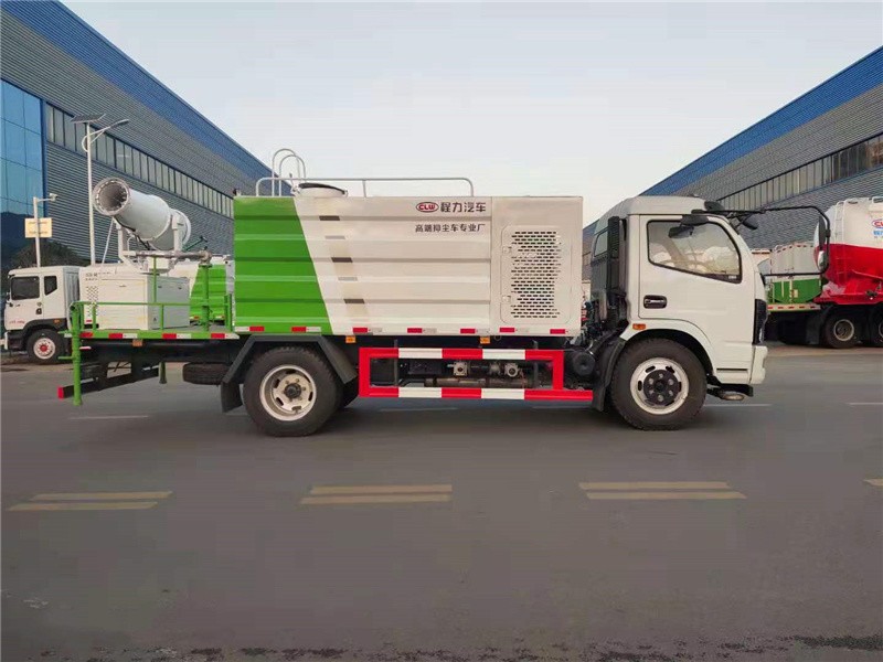 东风福瑞卡抑尘车5