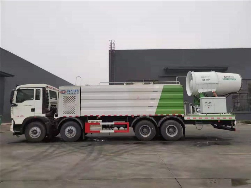 重汽豪沃抑尘车4