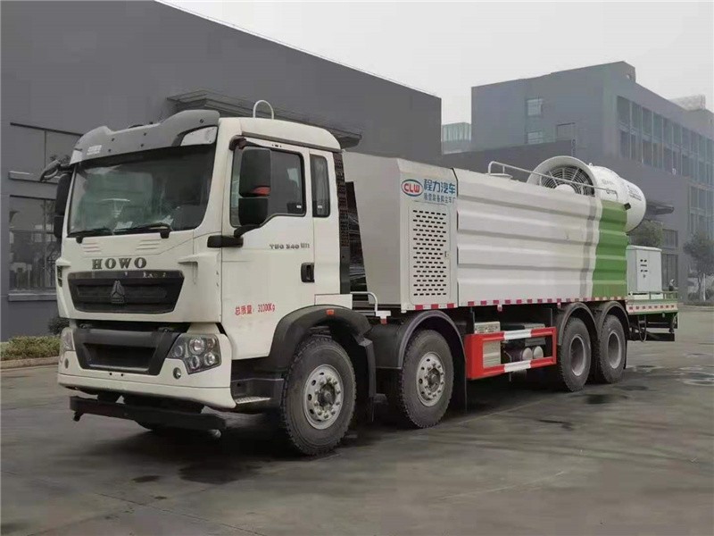 重汽豪沃抑尘车2