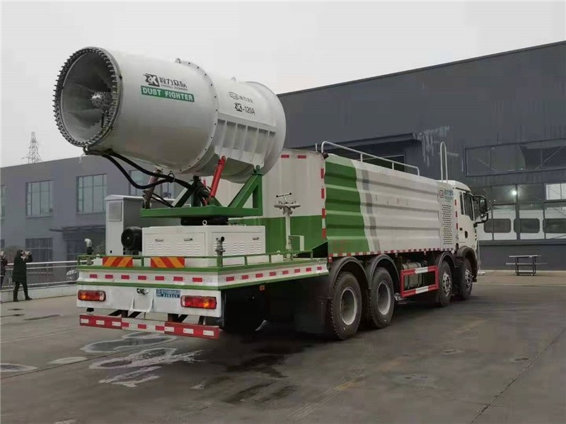 重汽豪沃抑尘车6