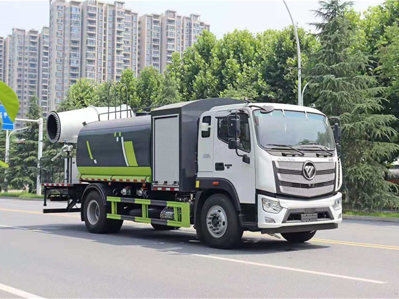 福田欧马可欧航抑尘车2