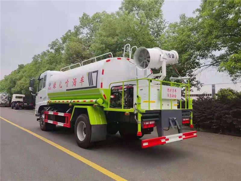 东风福瑞卡F9抑尘车7