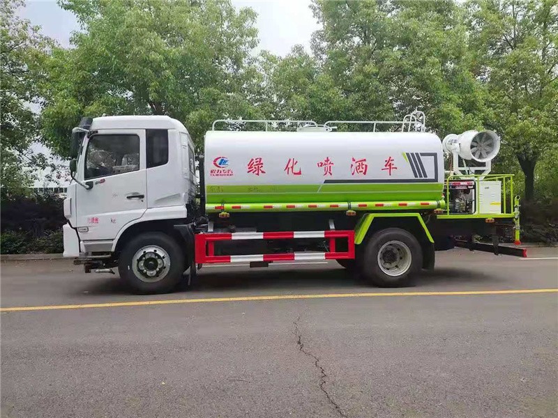 东风福瑞卡F9抑尘车5