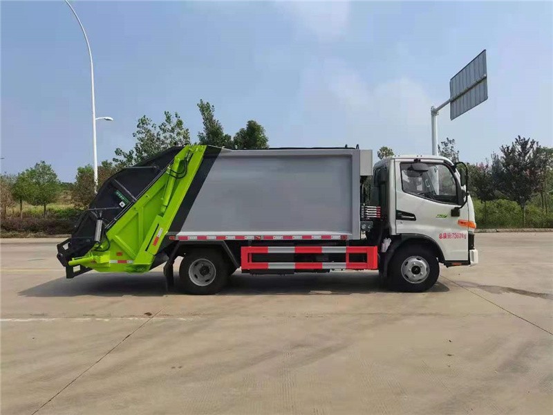 江淮骏铃6方压缩式垃圾车5