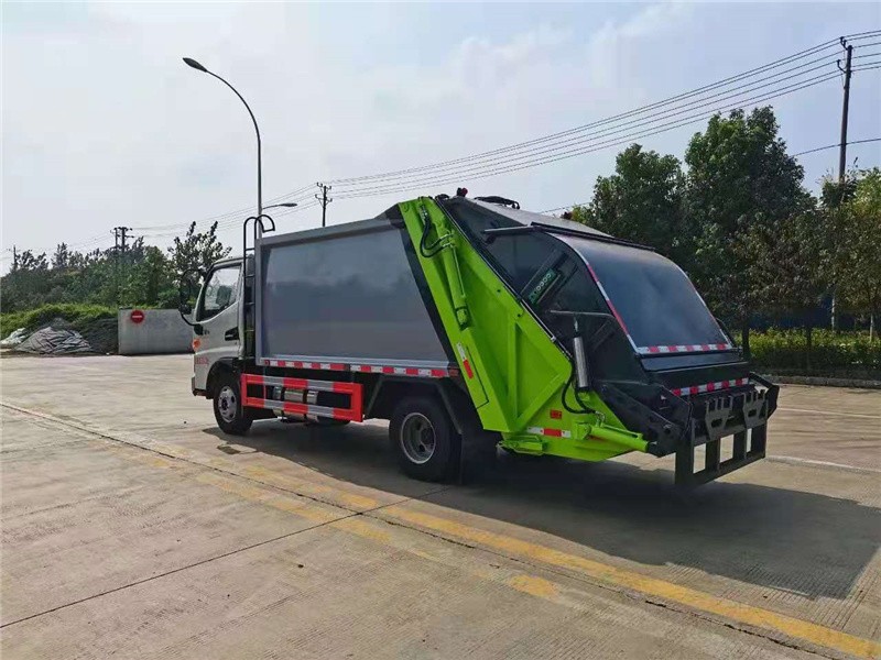 江淮骏铃6方压缩式垃圾车6