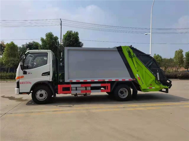 江淮骏铃6方压缩式垃圾车4