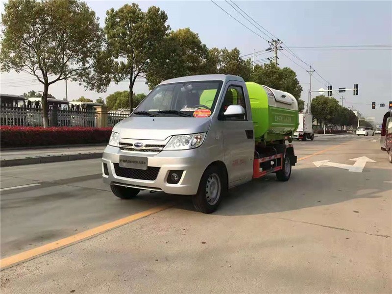 开瑞勾臂式垃圾车2