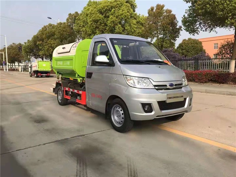 开瑞勾臂式垃圾车1