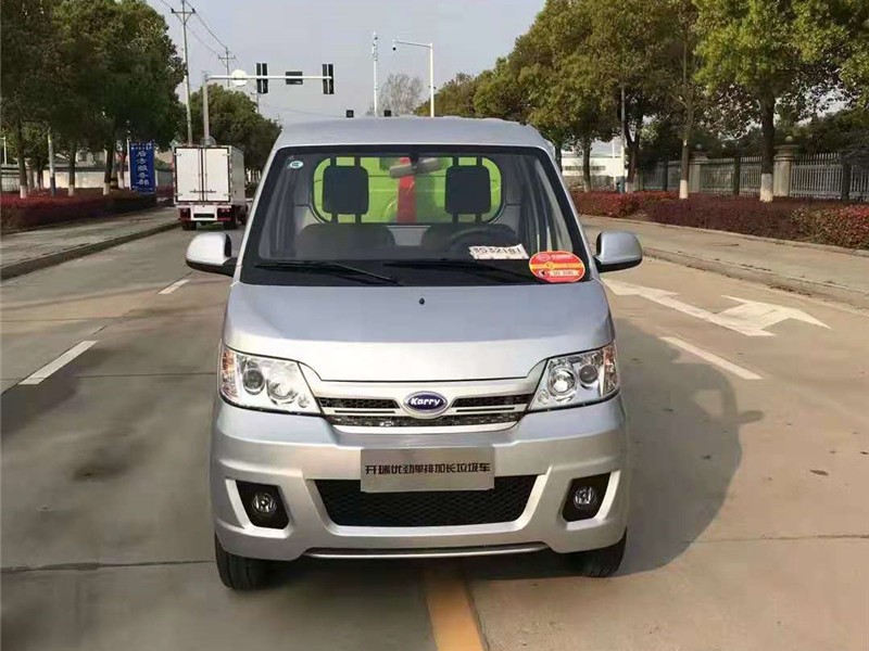 开瑞勾臂式垃圾车3