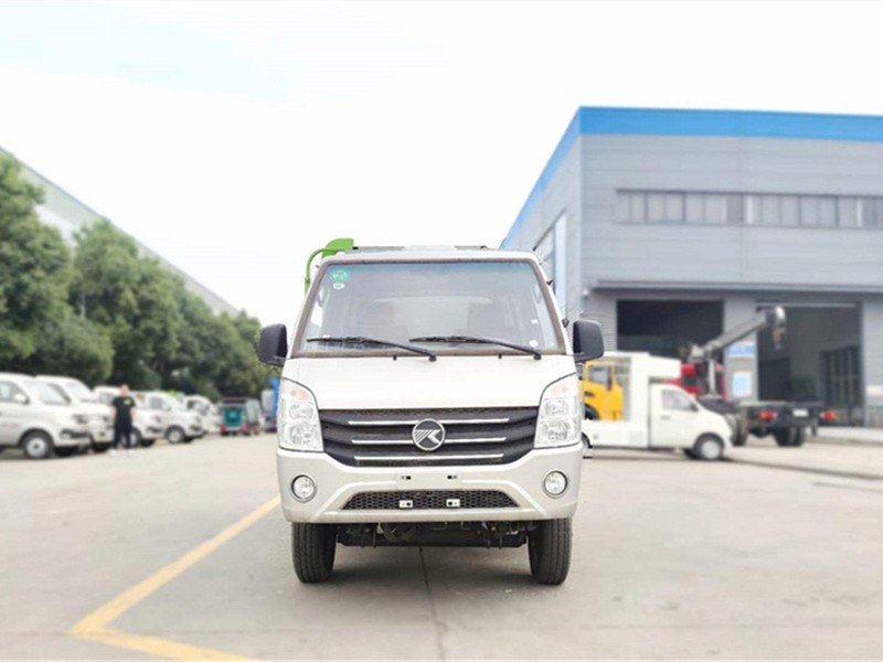 凯马3方自装卸式垃圾车1