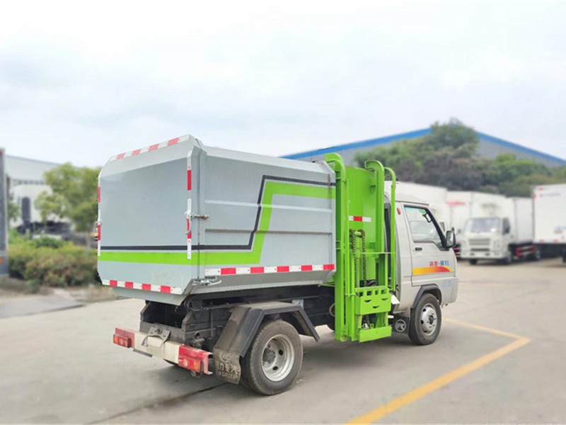 凯马3方自装卸式垃圾车7