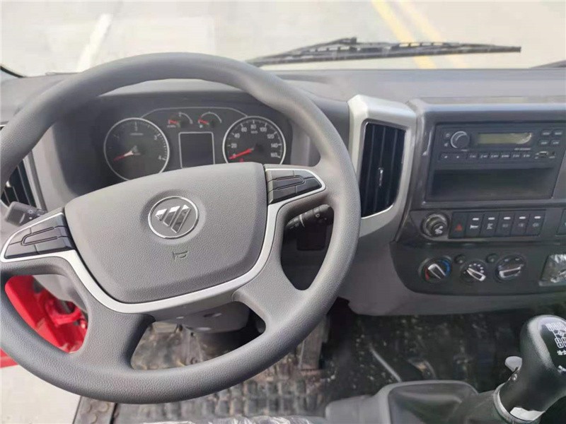 福田瑞沃大金刚勾臂式垃圾车9