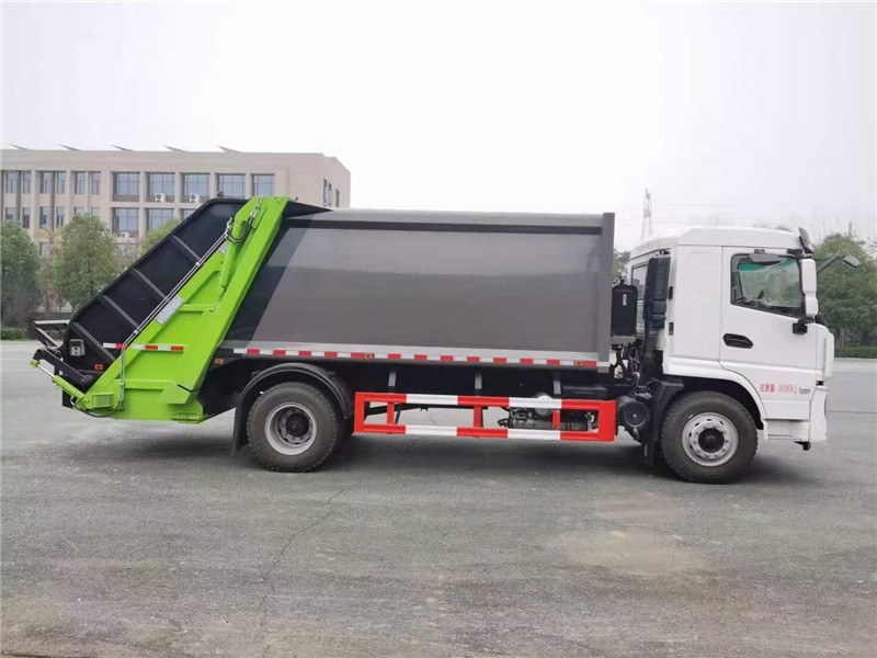 陕汽轩德14方压缩式垃圾车5