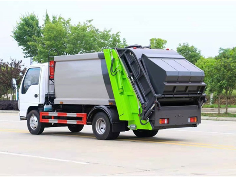 庆铃五十铃6方压缩式垃圾车6