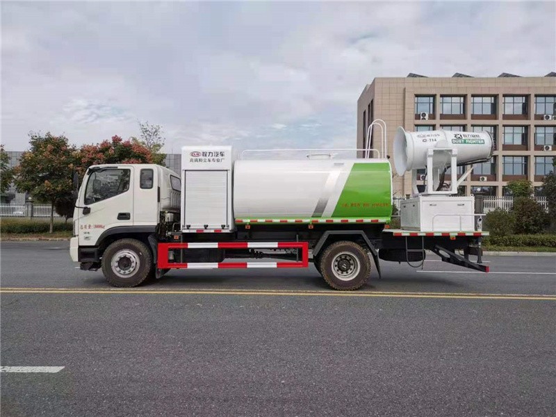 福田时代领航抑尘车5