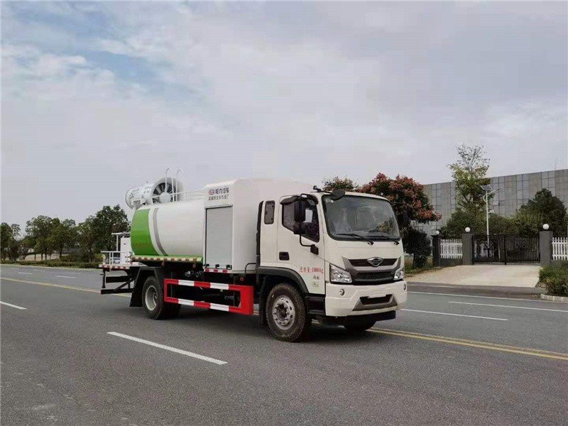 福田时代领航抑尘车3