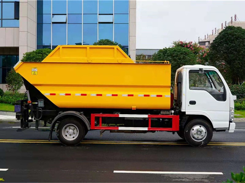 庆铃五十铃自装卸式垃圾车5