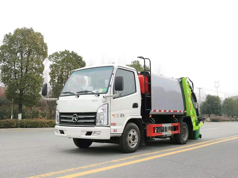 凯马K6压缩式垃圾车3