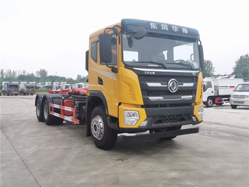 东风华神T5勾臂式垃圾车2