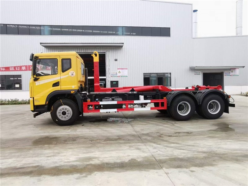 东风华神T5勾臂式垃圾车5